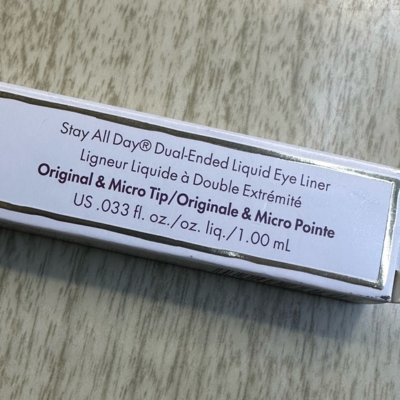 stila Stay All Day Dual-Ended Liquid Eye Liner- Intense black/Mai Tai (Japan) - Picture 6 of 10